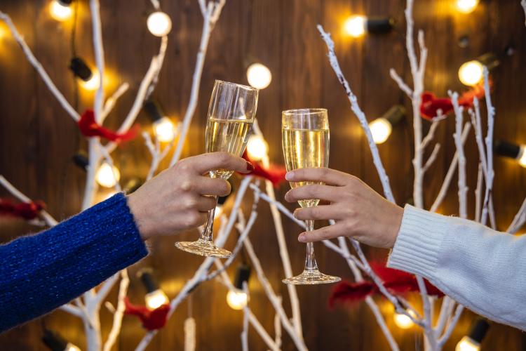 El sorteo extraordinario de Navidad da el pistoletazo de salida a las festividades. El sorteo extraordinario de Navidad da el pistoletazo de salida a las festividades.