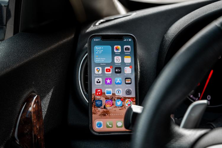 Haz tu coche más \"smart\" con tu viejo movil. Haz tu coche más \"smart\" con tu viejo movil.