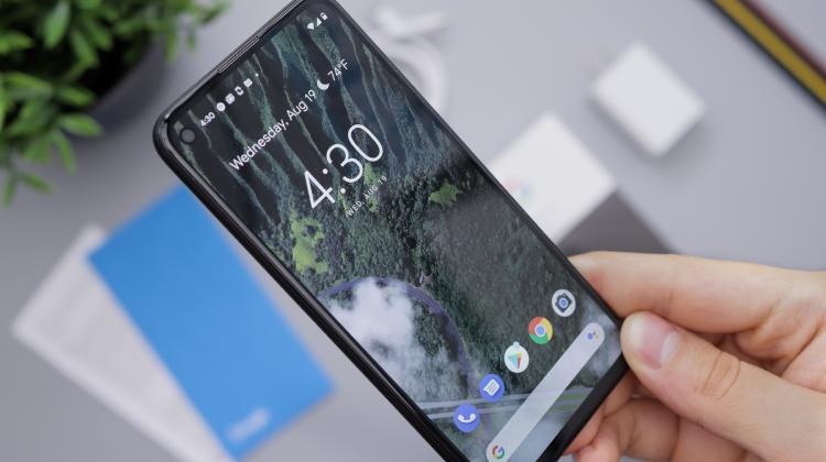 El Google Pixel A4 cuenta con una de las mejores cámaras en cuanto calidad-precio.