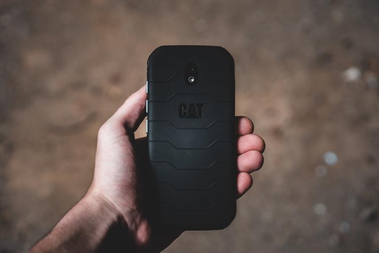 Con un teléfono rugarizado sacrificamos diseño por resistencia, son capaces de aguantar daños que dejarían inoperativos a los smartphones comunes. Con un teléfono rugarizado sacrificamos diseño por resistencia, son capaces de aguantar daños que dejarían inoperativos a los smartphones comunes.