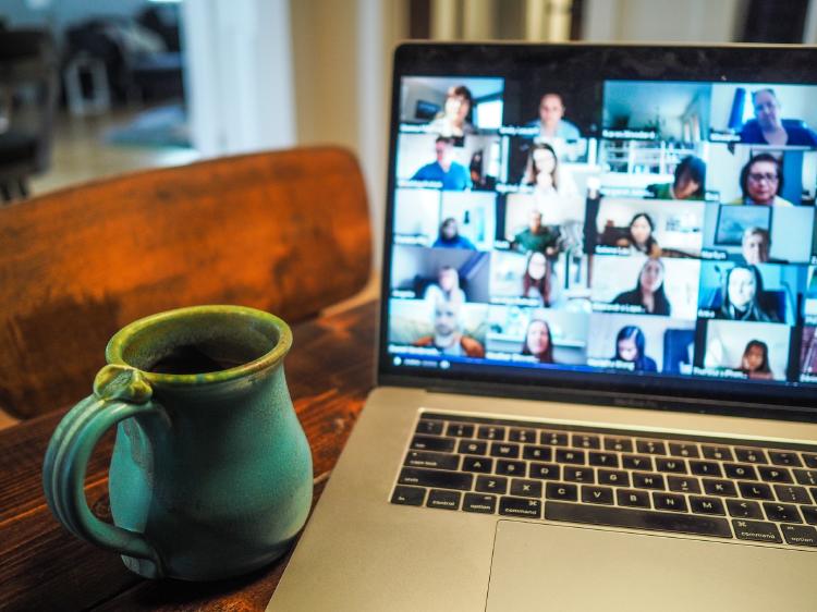 Zoom Meeting, app de videollamadas en grupo.